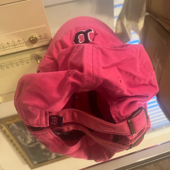 Pink Boston Red Sox Hat - Picture 2 of 4